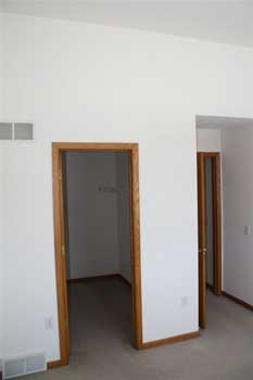 Rental in Madison WI - townhouse apartment - closets